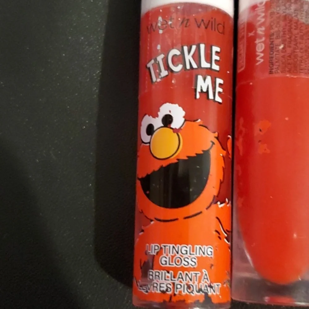 2pack Sesame street Elmo Tickle me lip tingling gloss FREE with‎ purchase new